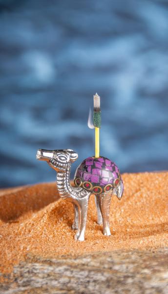 Kamel mit Steinen - Räucherstäbchenhalter Metall - Berk